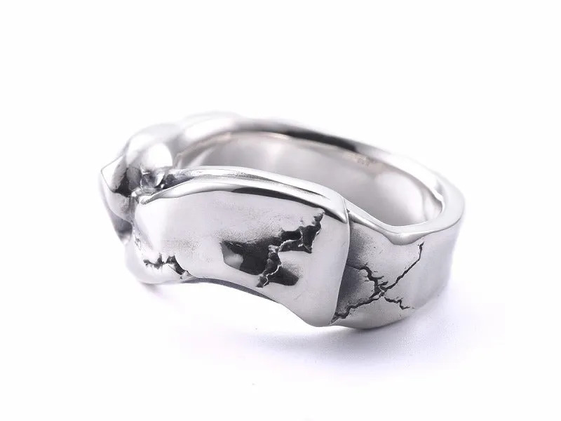 Crack Flag Ring