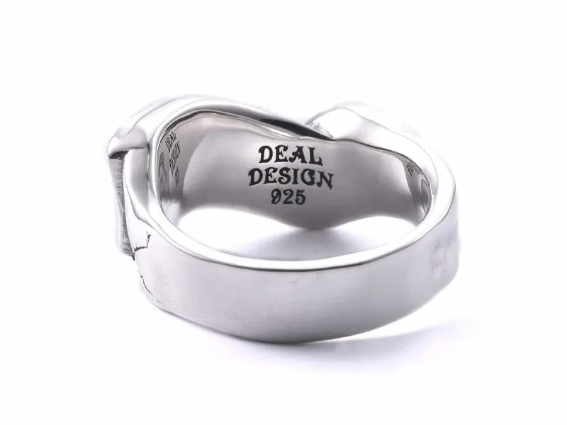 Crack Flag Ring