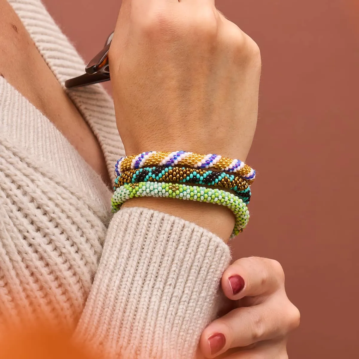 Frosted Pines | Himalayan Glass Bead Bracelet