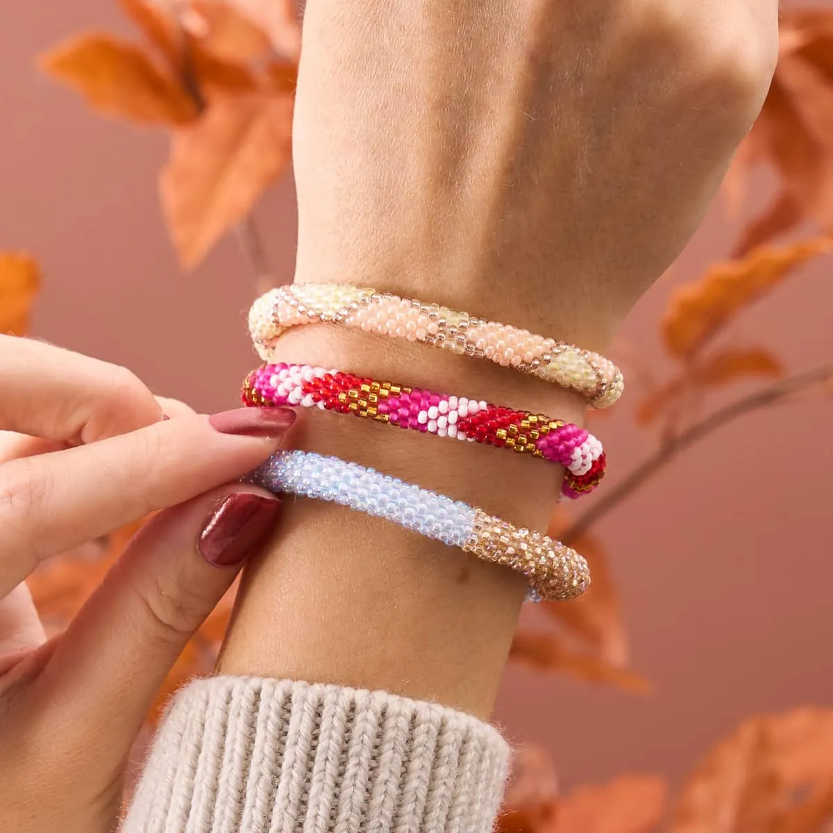 Geranium | Himalayan Glass Bead Bracelet