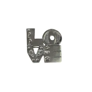 MNQ16048 Pin Badge - Love