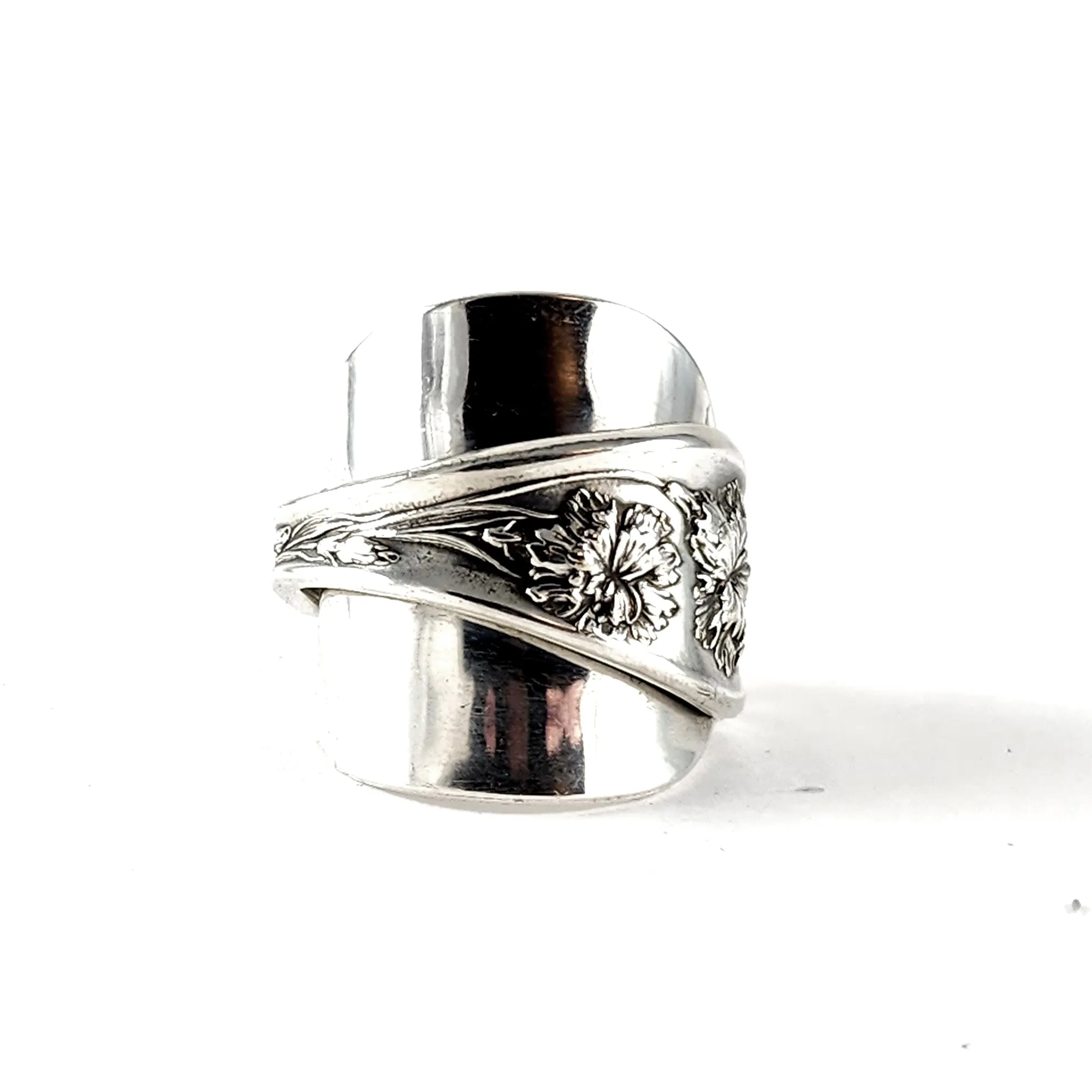 Oneida Carnation Demitasse Spoon Ring