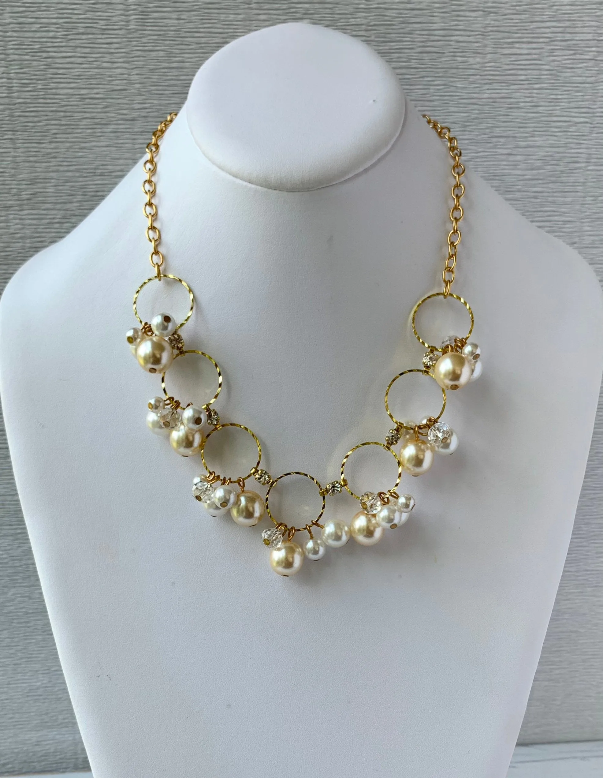 Pearl   Circles Classic Necklace