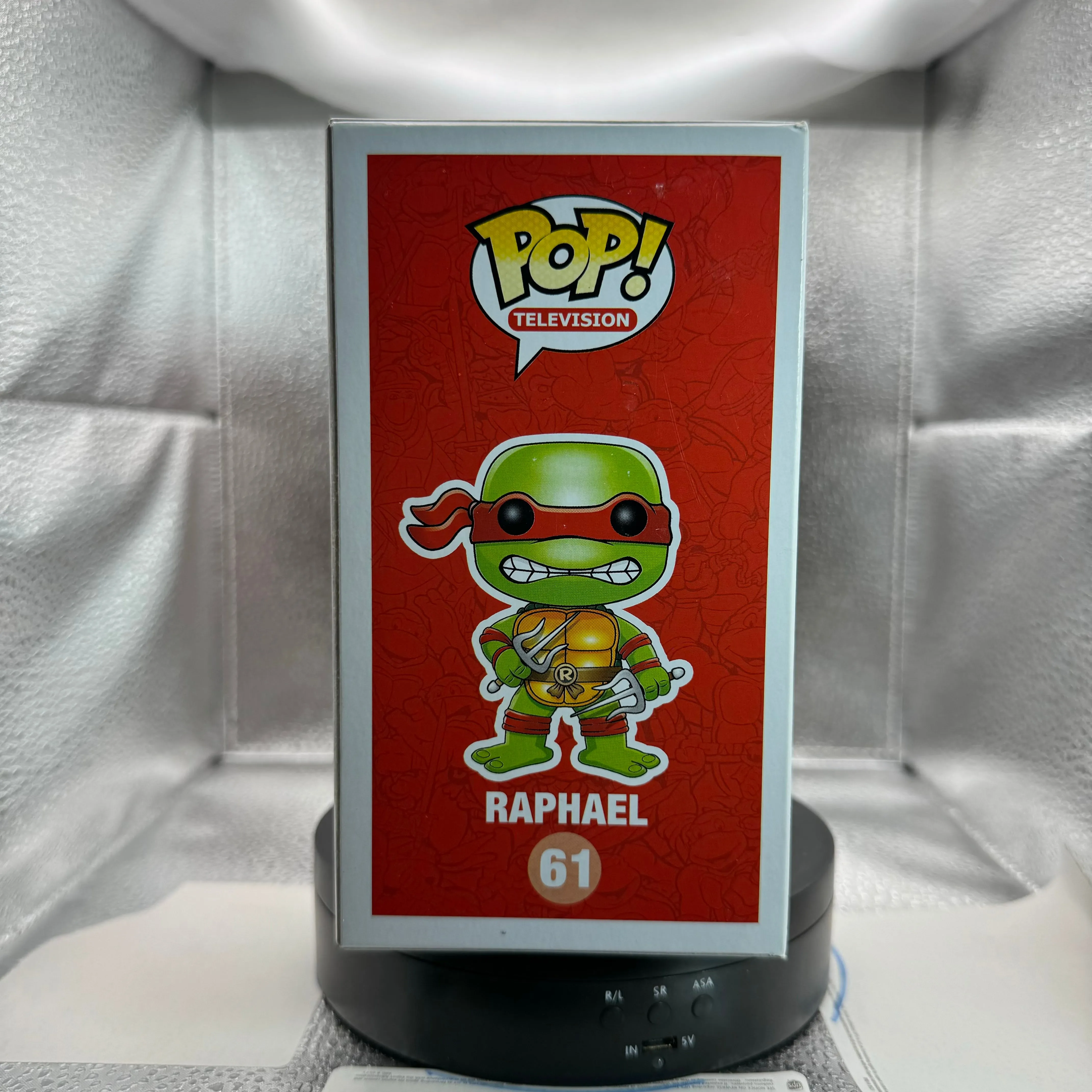 POP Television: TMNT - Raphael (Greyscale) Alamo City LE 2000 Exclusive