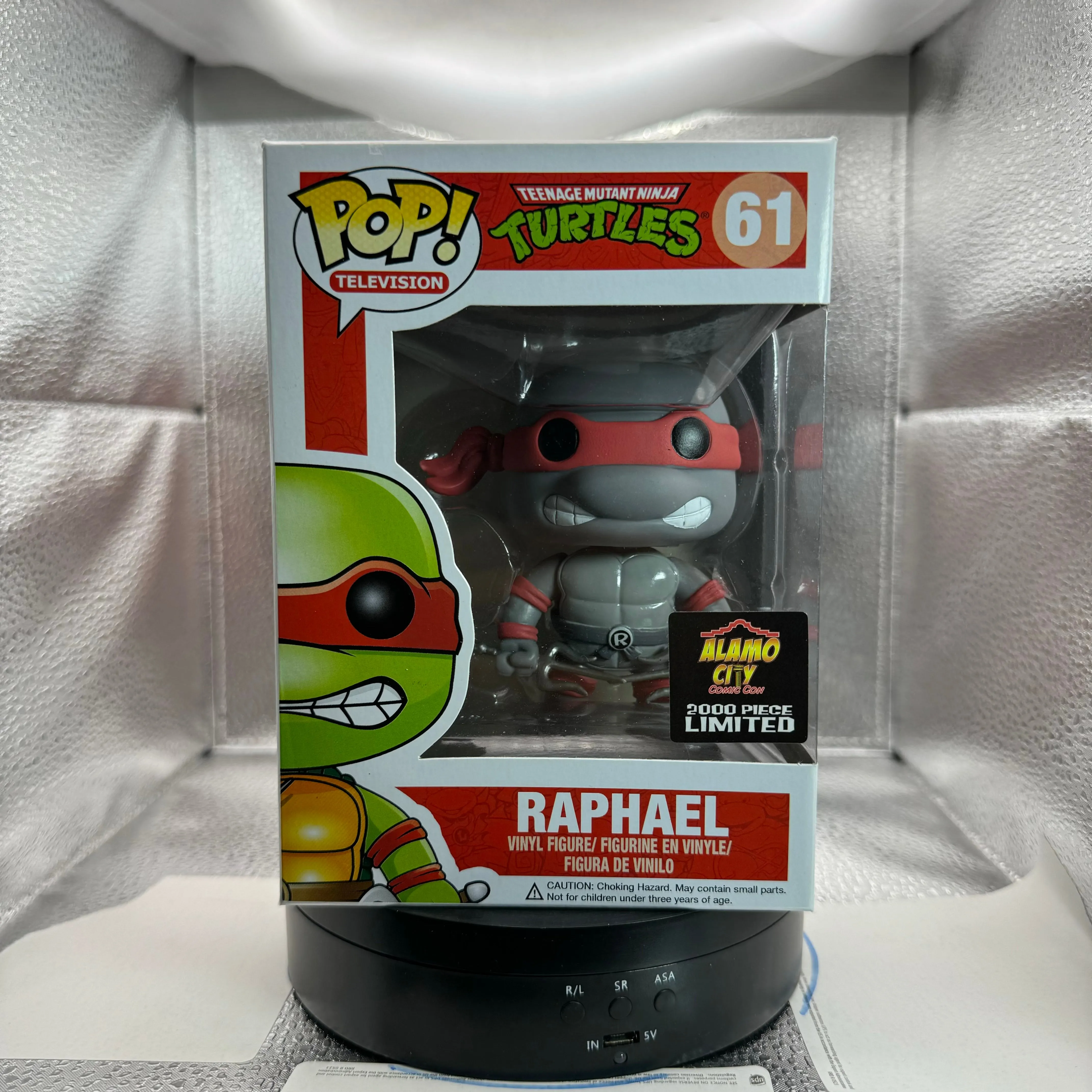 POP Television: TMNT - Raphael (Greyscale) Alamo City LE 2000 Exclusive