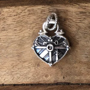 Renaissance Heart Cuban Crest Pendant Smallest