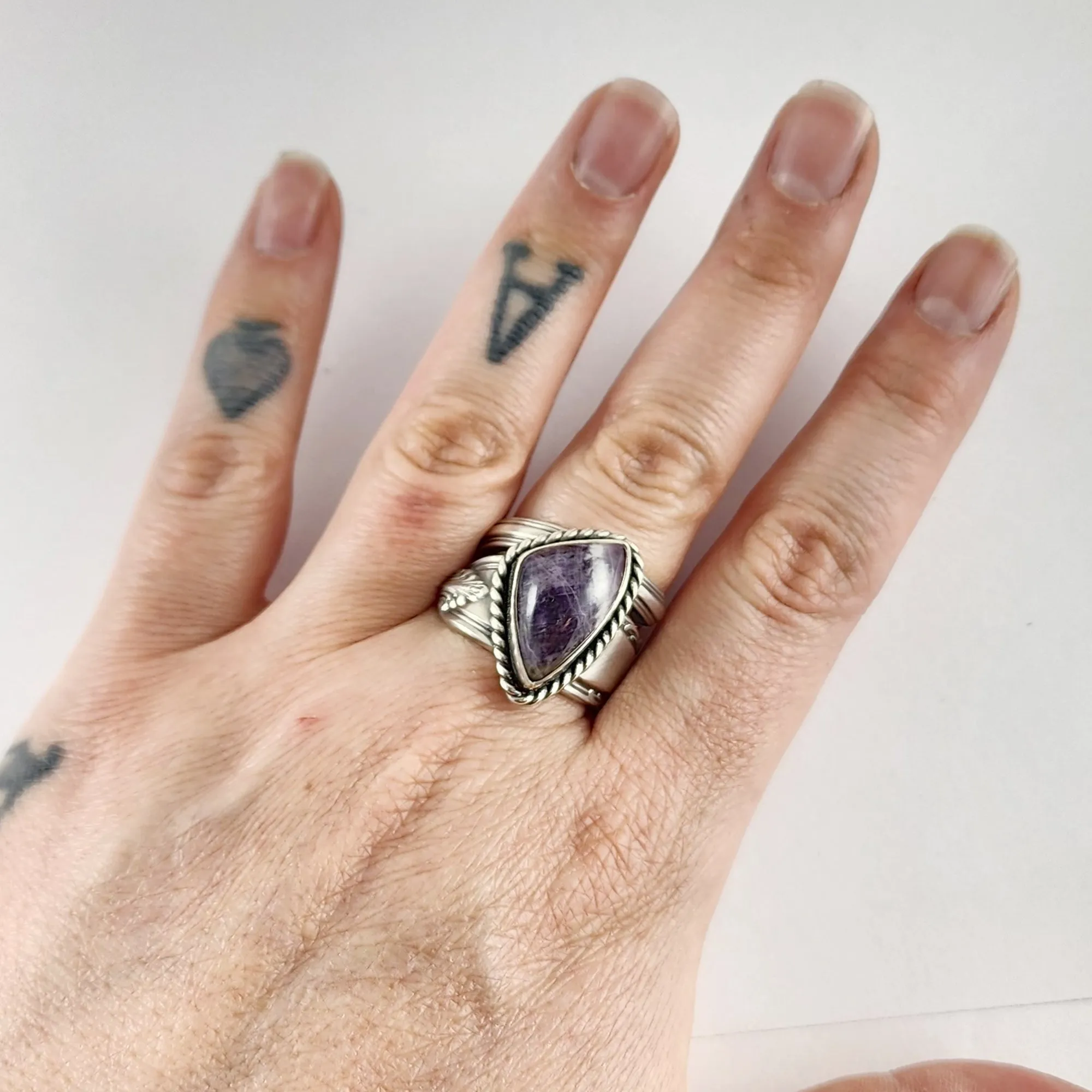 Sterling Silver Chevron Amethyst Spoon Ring Size 9